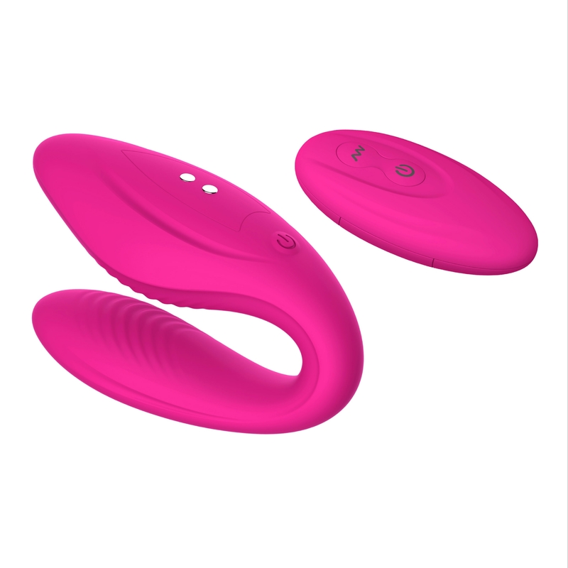รูปตัว C สวมใส่ G Spot Vibrator ของเล่นทางเพศรีโมทคอนโทรลไร้สายคู่ Clit Vibrator